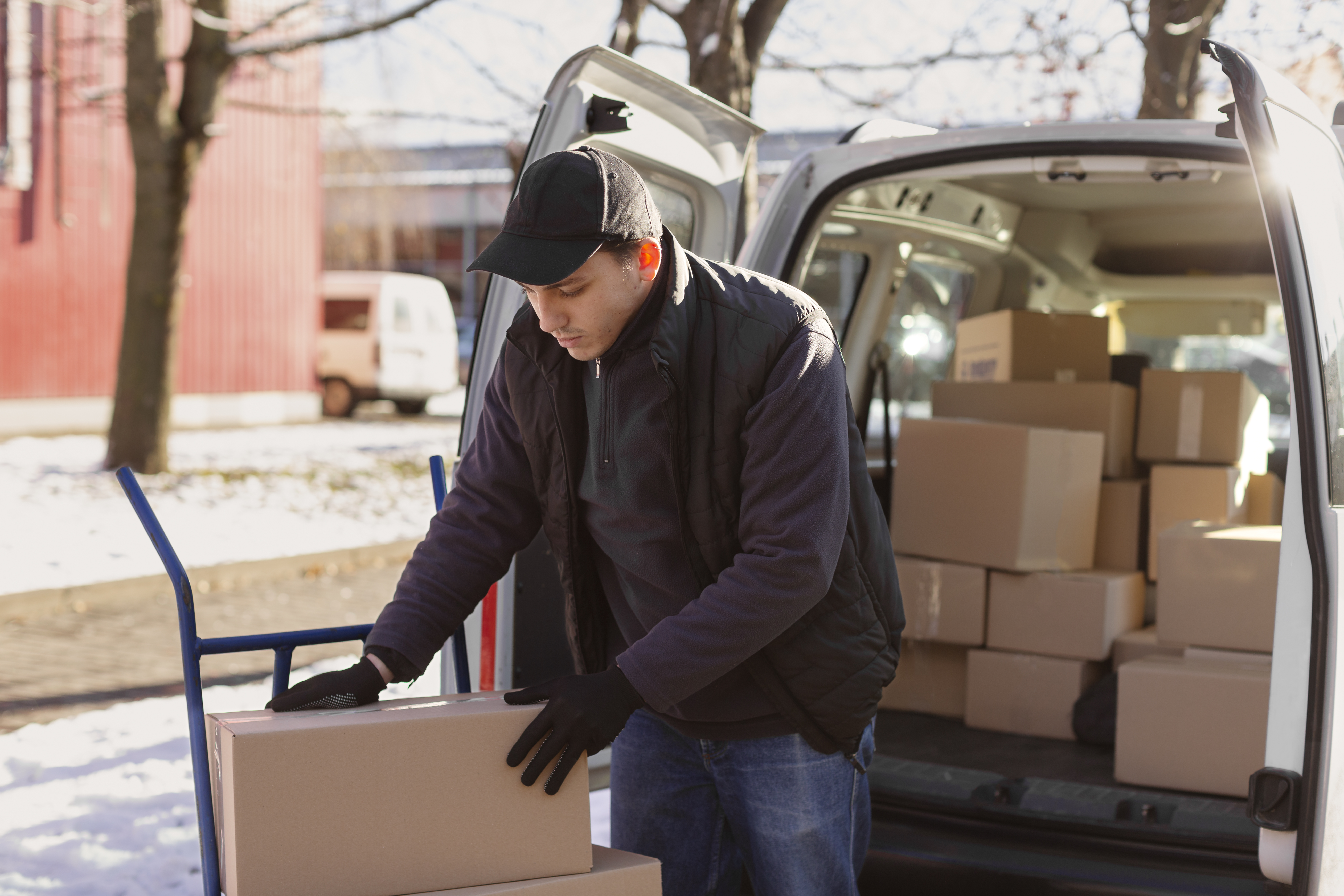 Furniture Removalists Sydney 6 courier doing jobs logistics